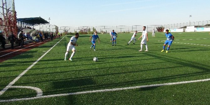 Yeşilyurt Belediyespor 10 Kişiyle Galip