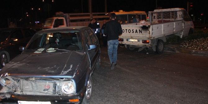 Eşini Hastaneye Götüren Yaşlı Adam Kamyonete Çarptı!