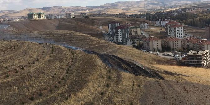 Öğretmenler Anısına Dikilen Fidanlar Yandı