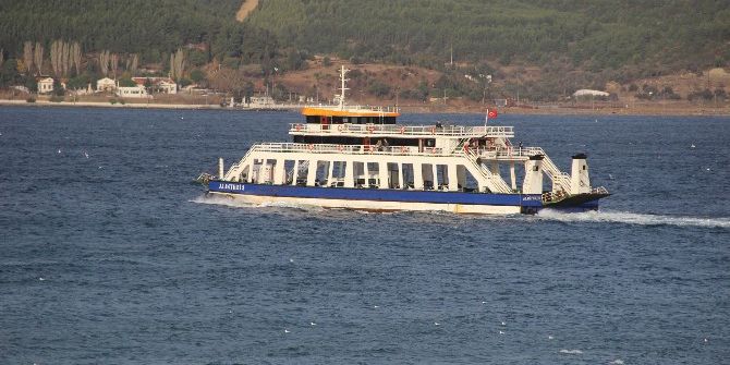 Feribot Seferlerine Fırtına Engeli