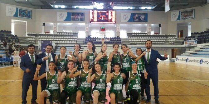 Kızlar Galibiyetle Döndü