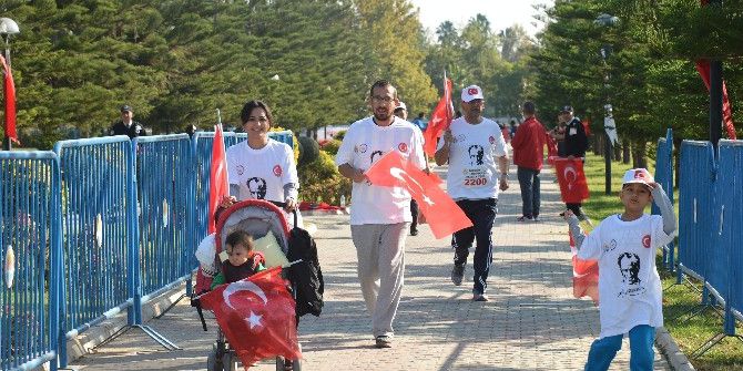 Cumhuriyet Ve Atatürk’ü Anma Halk Koşusu’nda Herkes Şampiyon