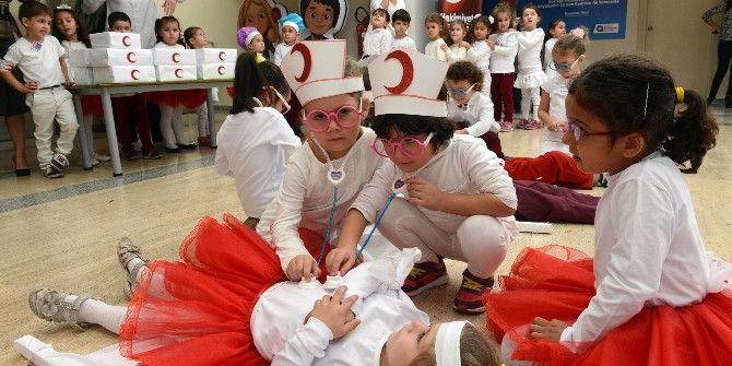 Minik Kızılaycılardan ’ Afet’ Tatbikatı