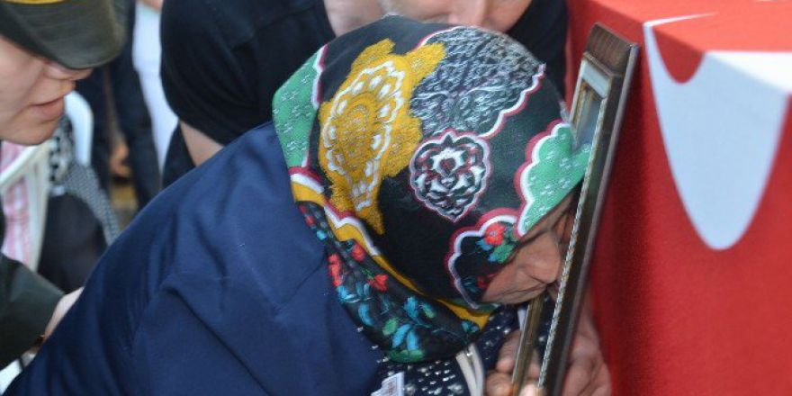 Şehit Annesi: "Bombalı Tuzakları Kuran Elleri Felç Et Allah’ım”