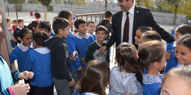 Başkan Kılıçaslan’dan Eğitime Destek