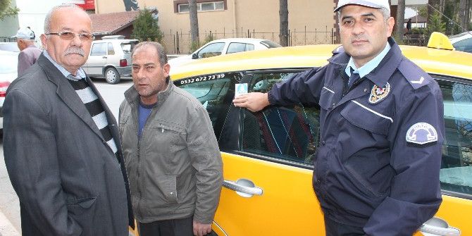 Taksicilere, ’Etiketli’ Emniyet Kemeri Uyarısı