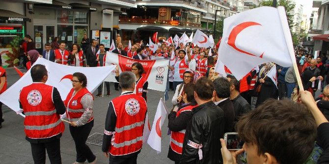 Türk Kızılayı’ndan ‘Merhamet Yürüyüşü’