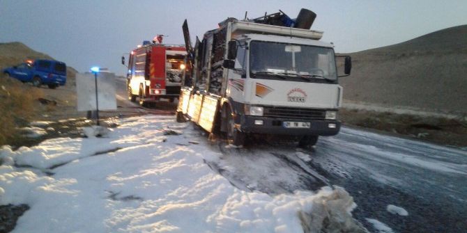 Hurda Yüklü Araçta Yangın