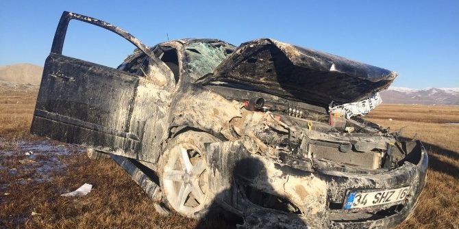 Öğretmenleri Taşıyan Otomobil Takla Attı: 3 Yaralı