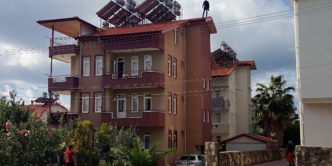 Antalya’da İntihar Teşebbüsü