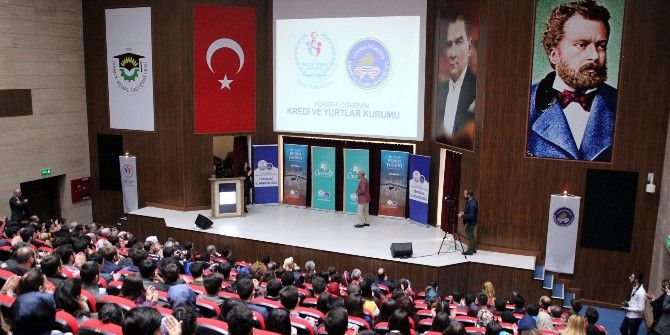 Tarihçi Ve Yazar Talha Uğurluel Üniversite Öğrencileri İle Buluştu