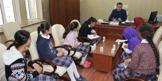 Minik Gazeteciler Tünçmen İle Röportaj Yaptı