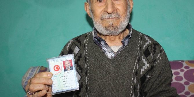 Devlete Yük Olmamak İçin Yeşil Kartı Kabul Etmedi