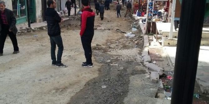 Pütürge’de Su Kesintisi Vatandaşı Çileden Çıkarttı