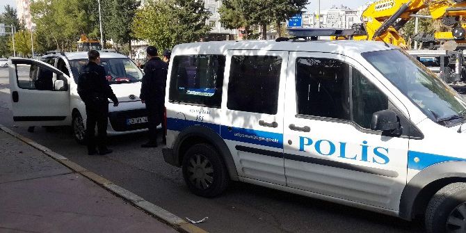 Şüpheli Araç Polis Ekiplerini Harekete Geçirdi
