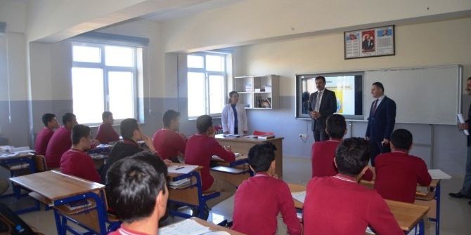 Aziziye Kaymakamı Öz, Ilıca Anadolu İmam Hatip Lisesi’ni Ziyaret Etti