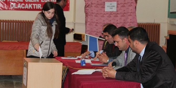 Sungurlu’da Öğrenci Meclis Başkanı Seçildi