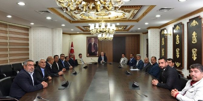 Vali Tuna Köy Korucularıyla Bir Araya Geldi