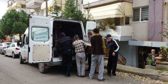 Tek Yaşayan Kadın Evinde Ölü Bulundu