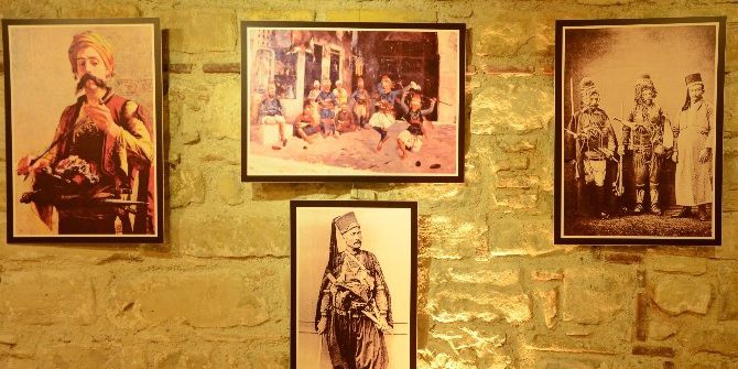 Kuşadası’nda “Zeybekler“ Fotoğraf Sergisi Açıldı