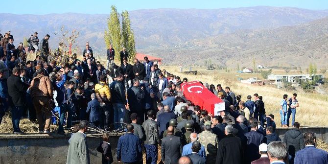 Bitlis Şehidini Uğurladı