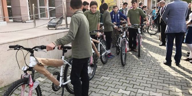 ’Hareketli Yaşam Projesi’ İle Öğrenciler Bisikletlerine Kavuştu