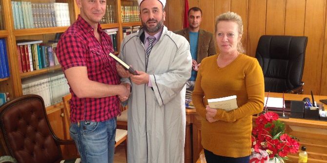 Danimarka Ve İngiltere Vatandaşları Müslüman Oldu