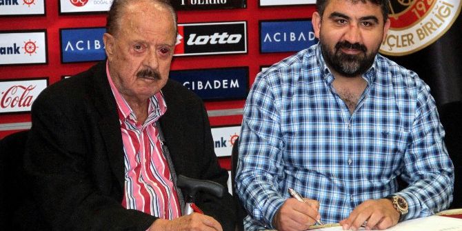 Gençlerbirliği’nde Ümit Özat İmzayı Attı