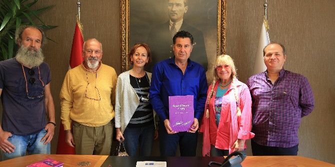 Gümüşlük Sanat Ve Çevre Dostlarından Başkan Kocadon’a Ziyaret