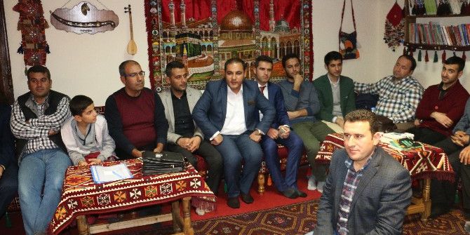 Öğretmenlere Gençlik Merkezi Tanıtıldı