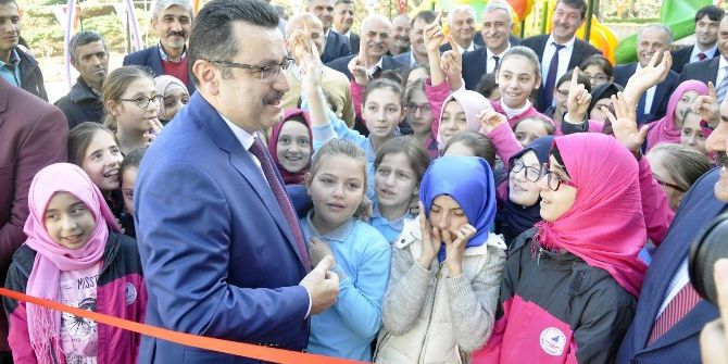 Ortahisar ’Her Mahalleye Bir Park’ Sloganıyla Güzelleşiyor