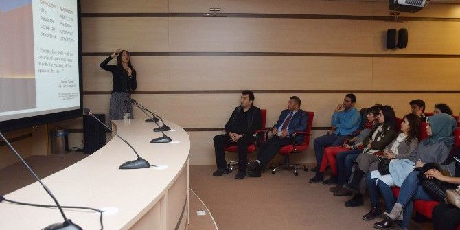 Mimarlıkta Kavramsal Oluşum Ve Gelişim Konuşuldu