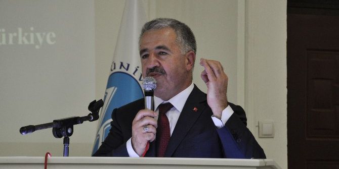 Bakan Arslan’dan İzmir - Çandarlı Otoyol İhalesiyle İlgili Önemli Açıklamalar