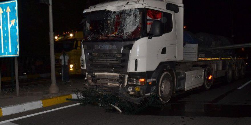 Karamürsel’de Faciadan Kıl Payı Dönüldü