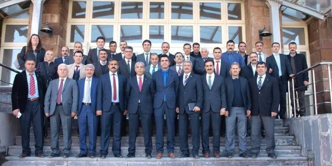 Ahlat’ta Eğitim Değerlendirme Toplantısı