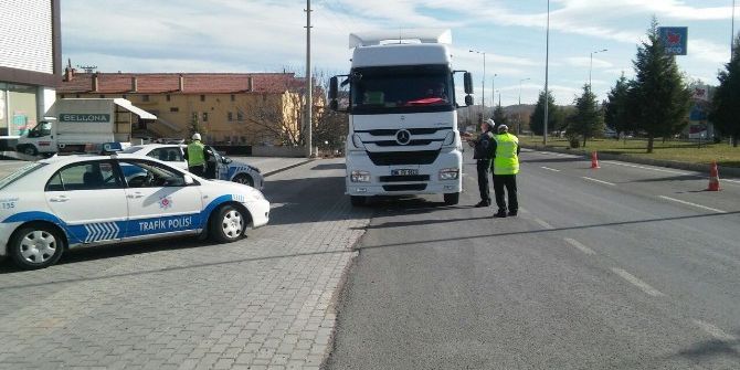 Sürücülere 10 Günde 26 Bin Tl Ceza