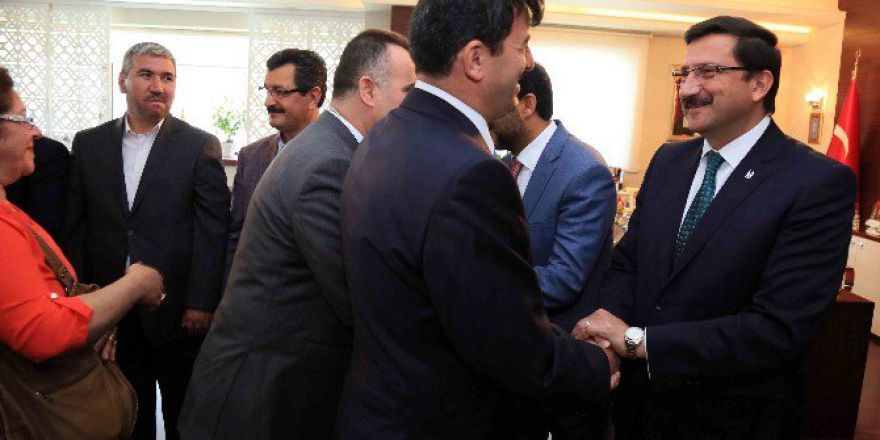 Başkan Ak, Keçiörenliler İle Bayramlaştı