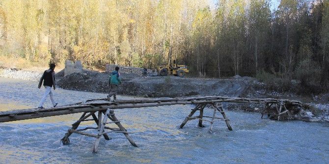 Türkiye’nin İlk Seyyar Köprüsü Tarihe Karıştı