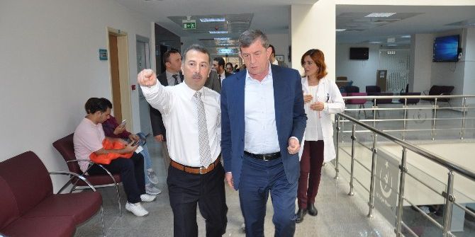 Başkan Revi’den Ağız Ve Diş Sağlığı Merkezine Ziyaret