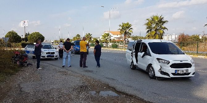 Manavgat’ta Trafik Kazası:1 Yaralı