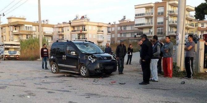 Manavgat’ta Kaza: 2 Yaralı