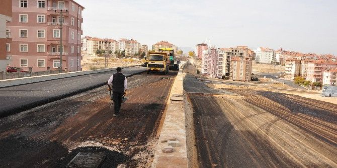 Doğukışla Köprüsünde Asfaltlama Çalışmaları Başladı