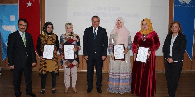 Batman’da 531 Kadın Mesleki Eğitim Sertifikası Aldı