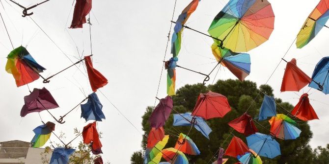 Şemsiyeli Sokağı Lodos Vurdu