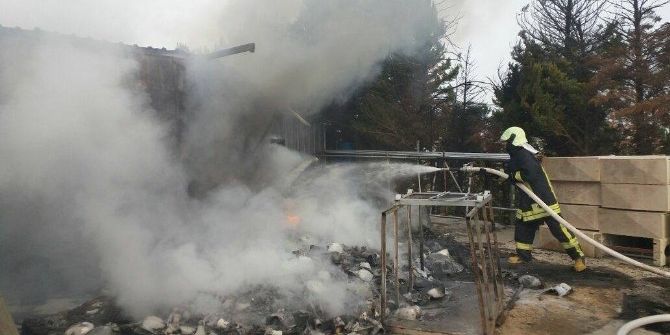 Şantiyede Yangın Çıktı: 1 Yaralı
