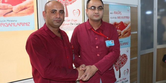 Mesai Arkadaşına Böbreğini Verdi