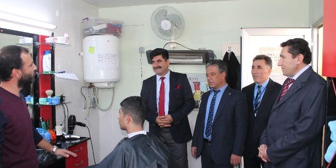 Cezaevinde Kurs Görüp Meslek Sahibi Oluyorlar