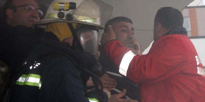 Evini Ateşe Vererek Ölmek İstedi