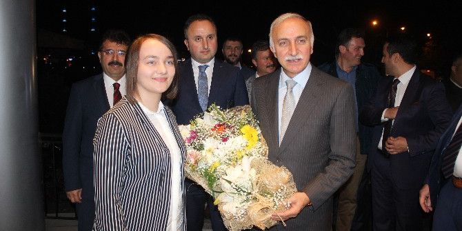 ‘Yönetici Ve Liderlik’ Konferansı