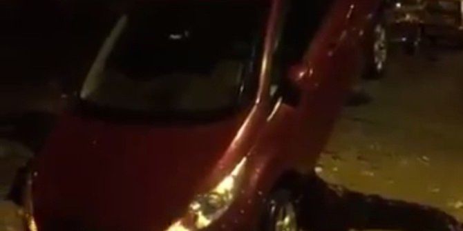 Aydın’da Şiddetli Yağış Yol Çöktürdü